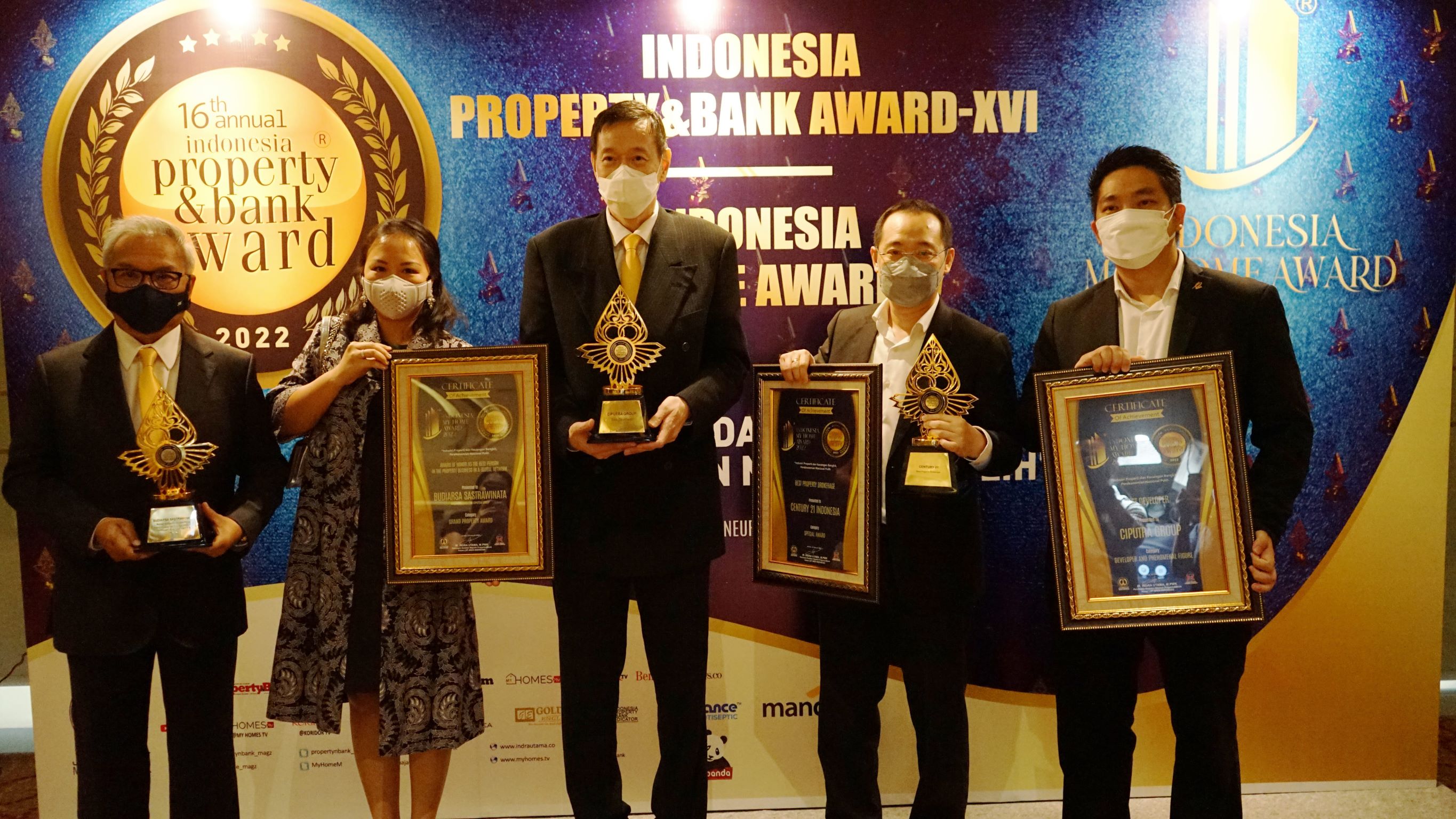 Grup Ciputra Raih Sejumlah Penghargaan di “Indonesia Property & Bank Award 2022”
